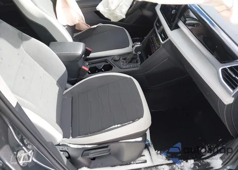 2025 Volkswagen Taos 1.5T Se из США, поврежденный, VIN 3VVVC7B24SM009189